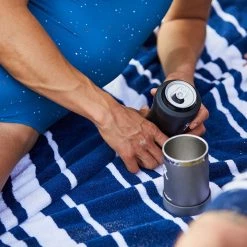 Hydro Flask Cooler Ustensile de cuisine, bleu 7 Hydro Flask Cooler Ustensile de cuisine, bleu -Cuisine de Camping Soldes hydro flask cooler cup black 3 1